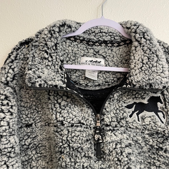 🌻3 for $25 SALE- Back in the Saddle Embroidered Galloping Horse Sherpa Pullover - Picture 8 of 9